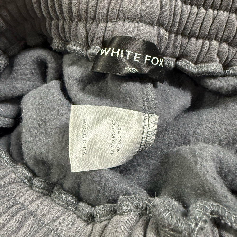 White Fox Dark Gray Archive 6-0 Women’s XS Sweatpants NWOT - Picture 4 of 6